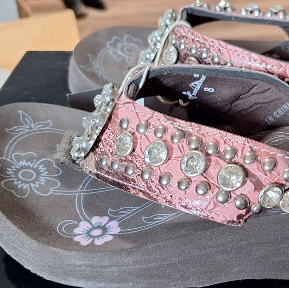 Montana West Pink and Brown Camo Sandals - Size 8 NIB - Picture 8 of 11
